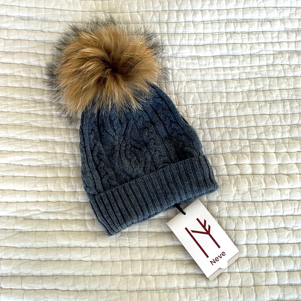 Cable knit grey Pom hat with real fur Pom